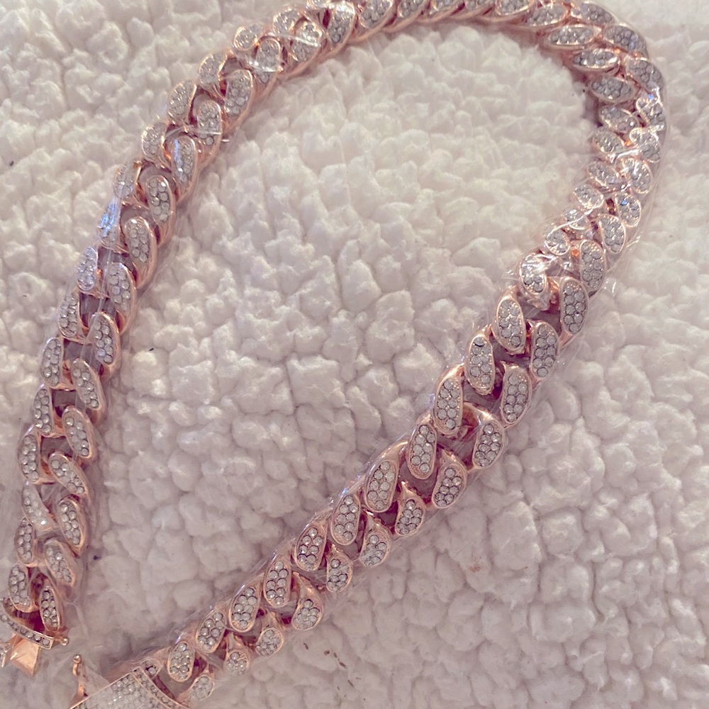 Cuban link - Picture 2 of 2